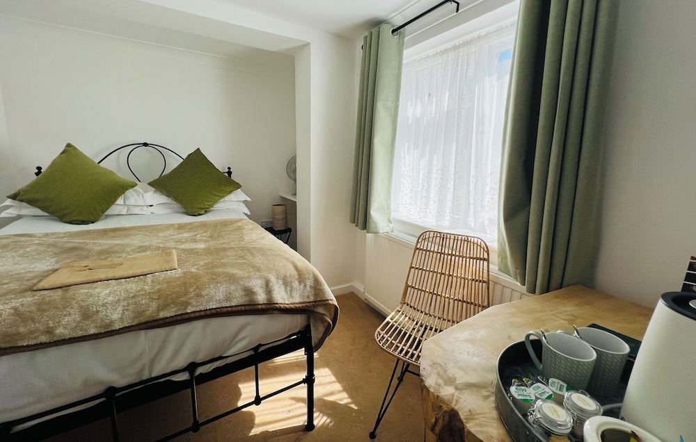 Cottage Lodge Hotel 5/50