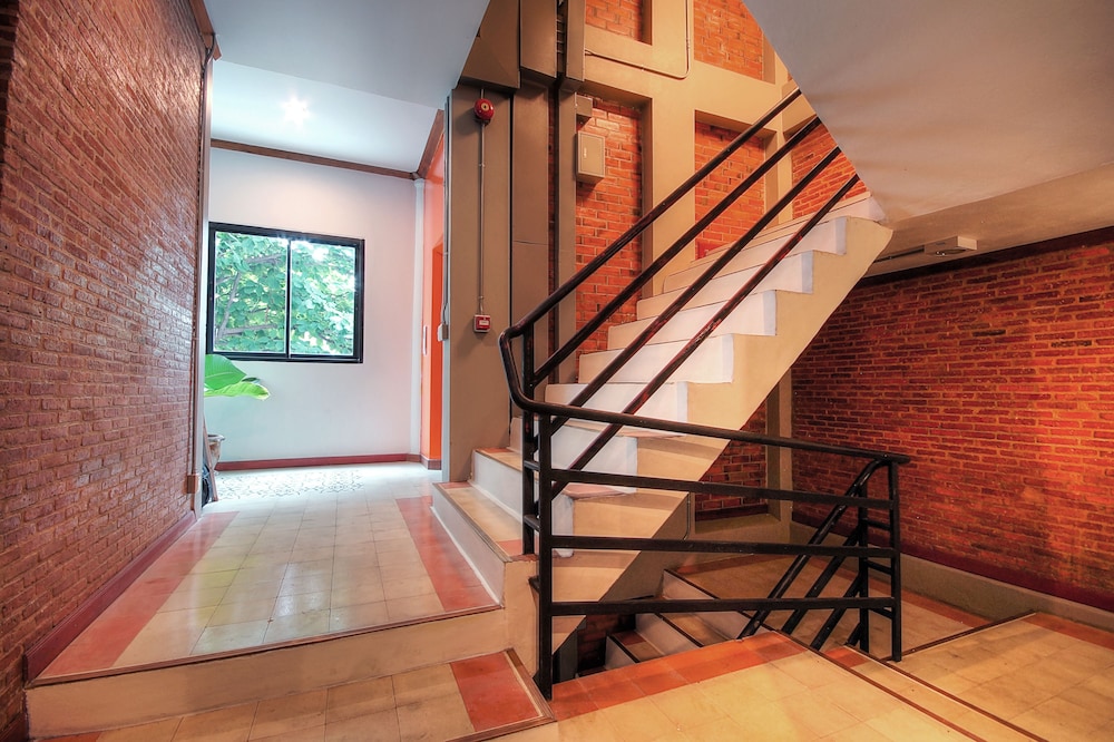 Saengpanya Home Boutique Hotel 40/65