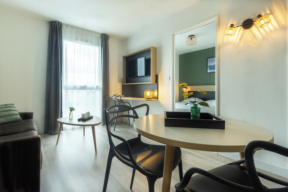 City Residence Tours 29/56
