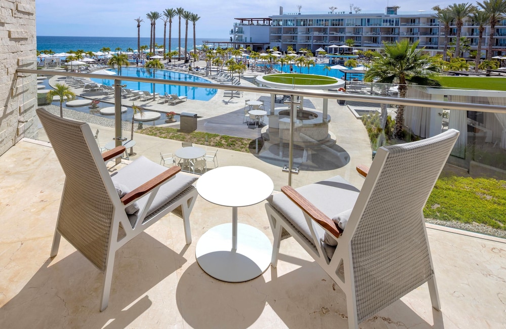Le Blanc Spa Resort Los Cabos 70/89