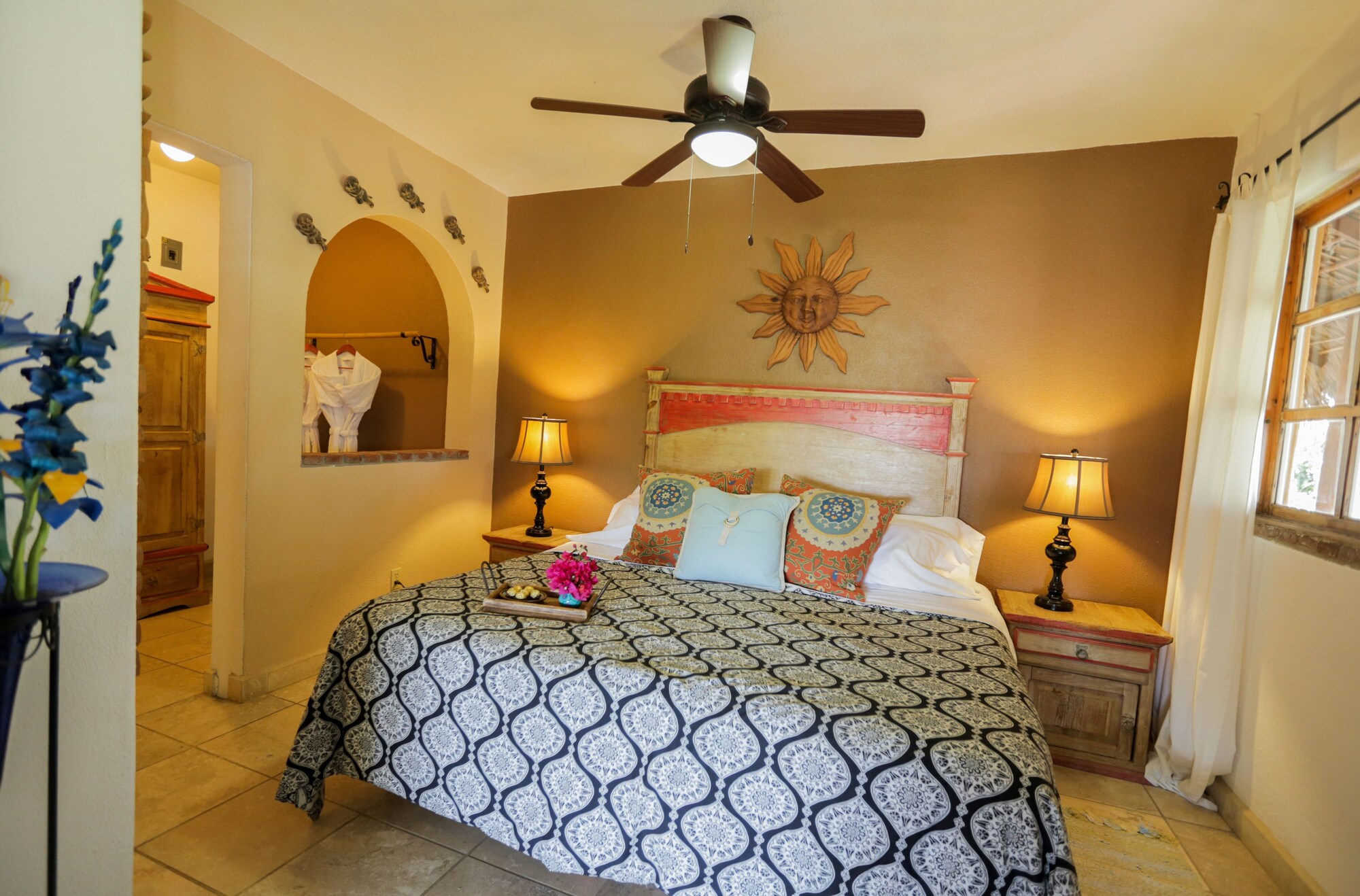 HONEYMOON, SUITE, KING BED, PARTIAL OCEAN VIEW, TERRACE