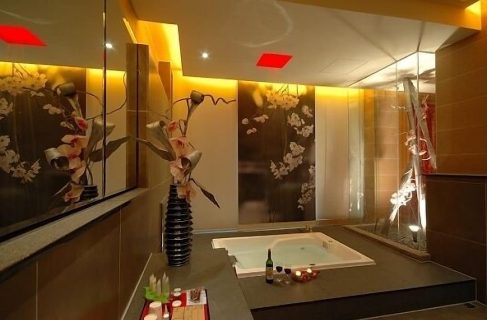 Norway Forest Spa Motel 2/22