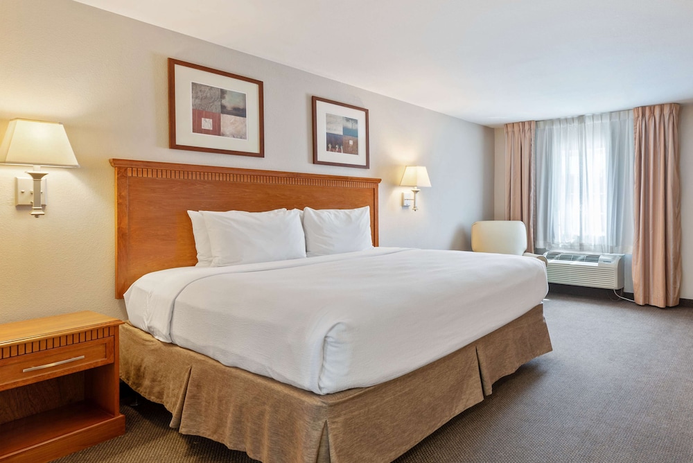 CANDLEWOOD SUITES BARTLESVILLE EAST 13/59