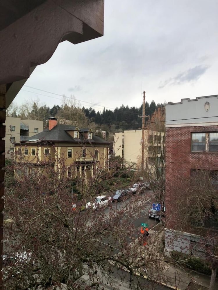 Portland International Guesthouse 44/50
