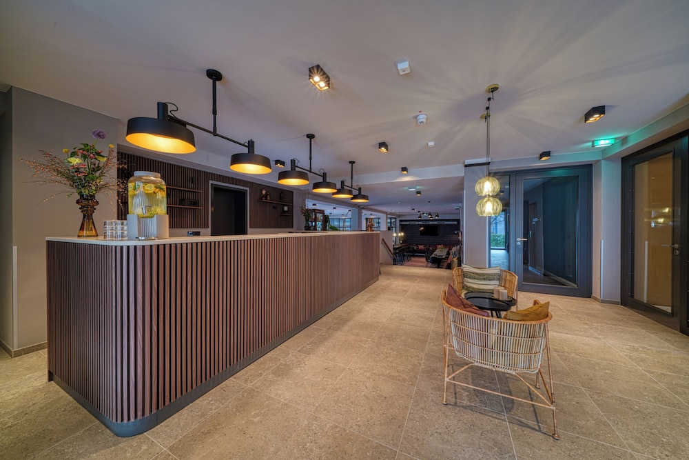 Vienna House Easy by Wyndham Bonn 12/56