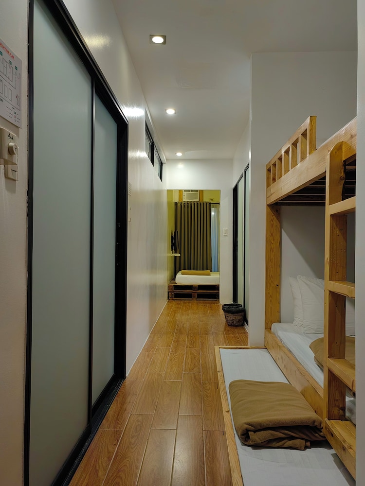 Containers By Eco Hotel Tagaytay 25/66