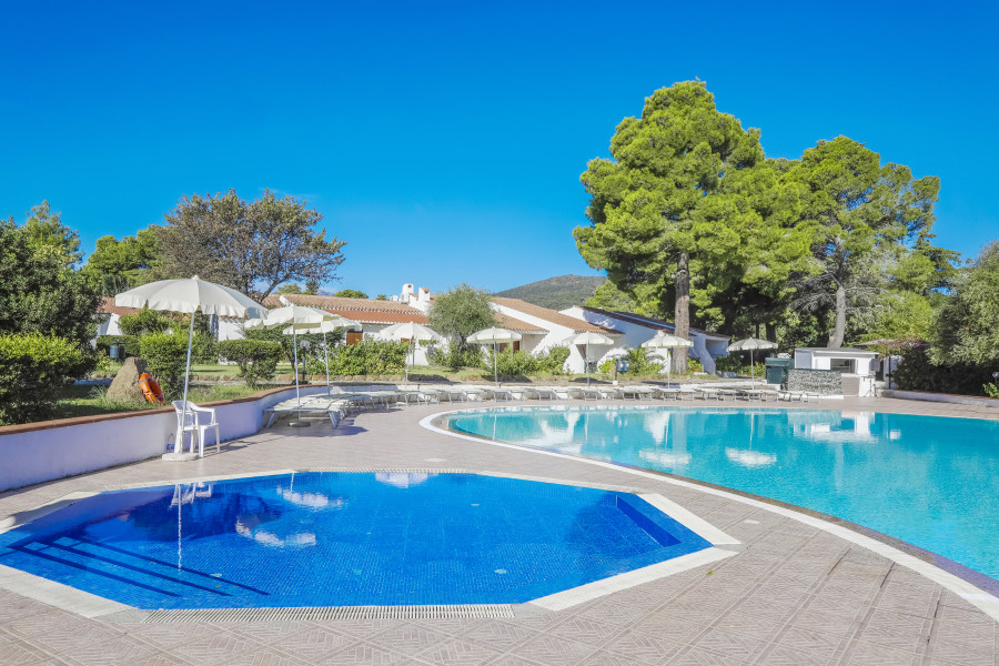 Nicolaus Club Li Cucutti 50/50