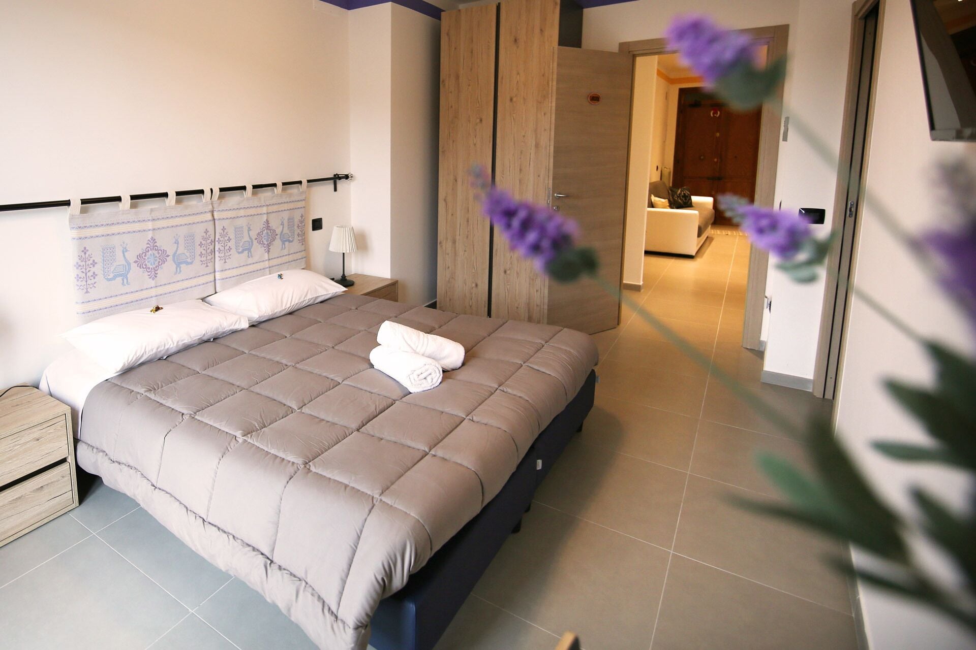 DOUBLE BED