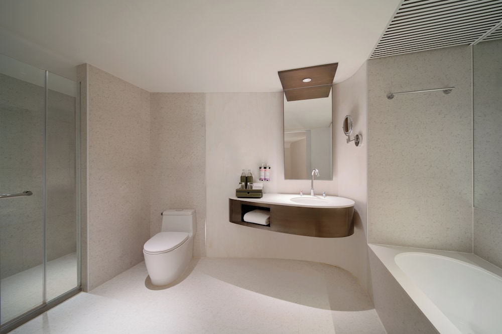 Movenpick BDMS Wellness Resort Bangkok 48/49