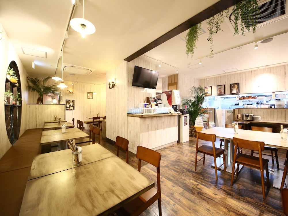 restaurant cafeteria