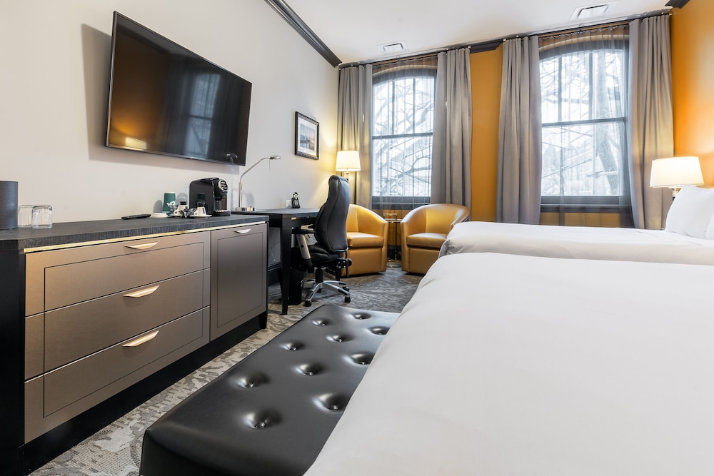 Hotel Clarendon 16/65