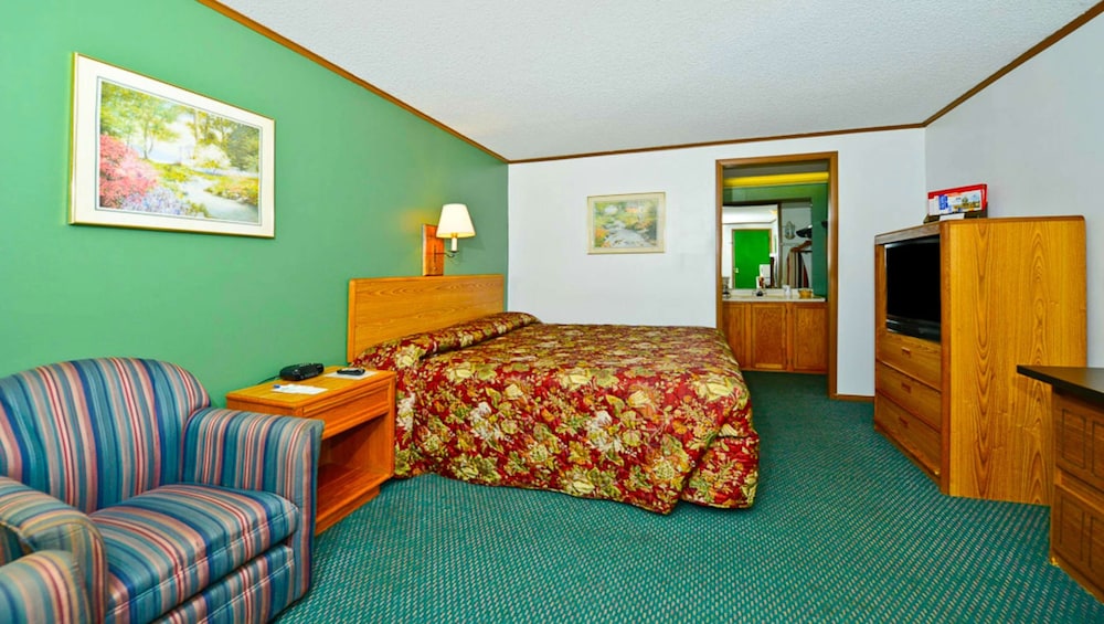 M STAR HOTEL COVINGTON 17/28