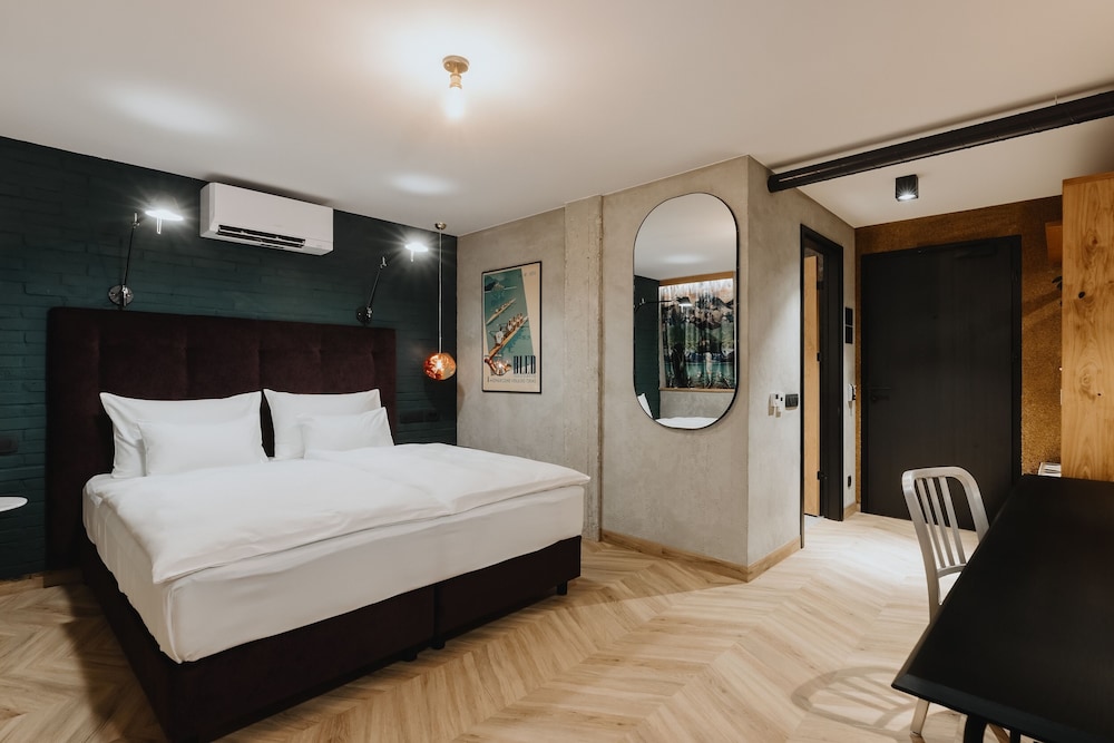 Room at One66 Hotel, LJUBLJANA - SI
