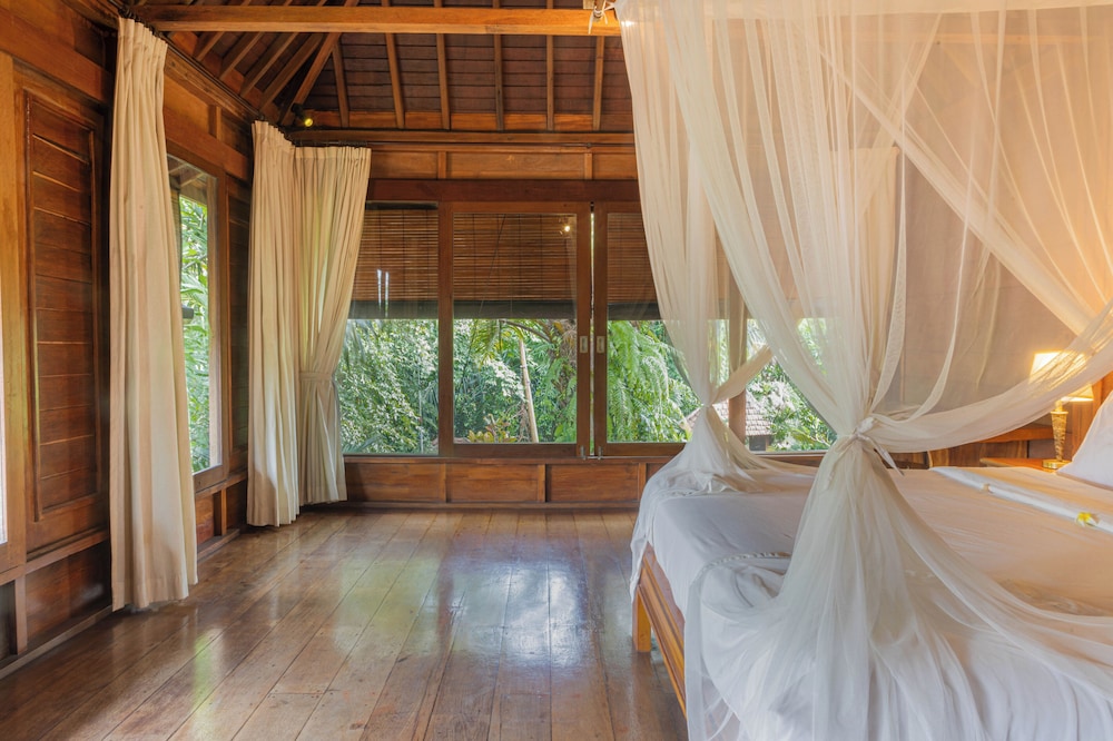 Sari Bamboo Villas 23/63