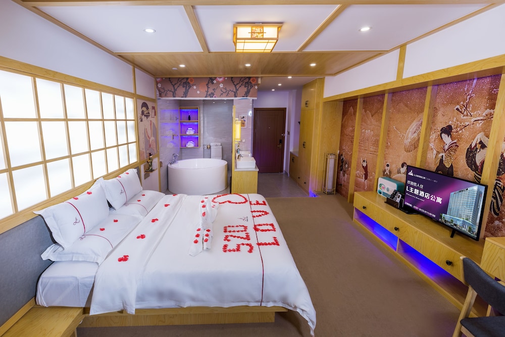 CLUB, DOUBLE BED