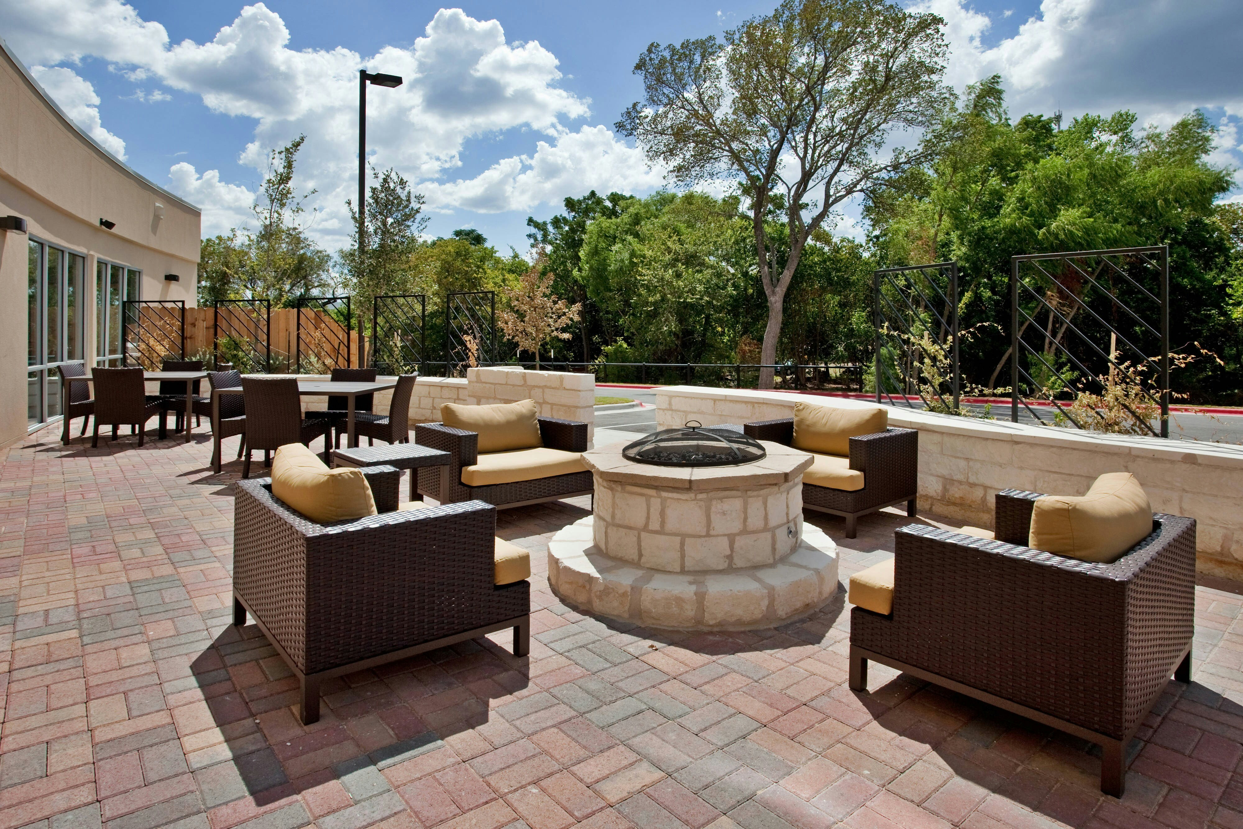 Courtyard Austin North Parmer Lane 6/19