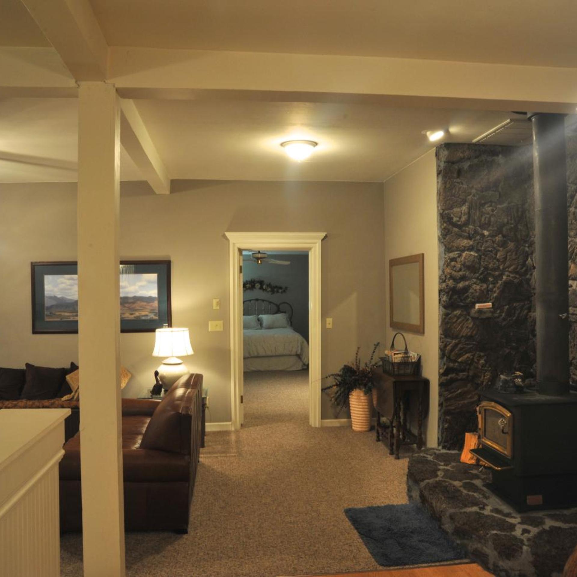 McCloud Hotel 26/50