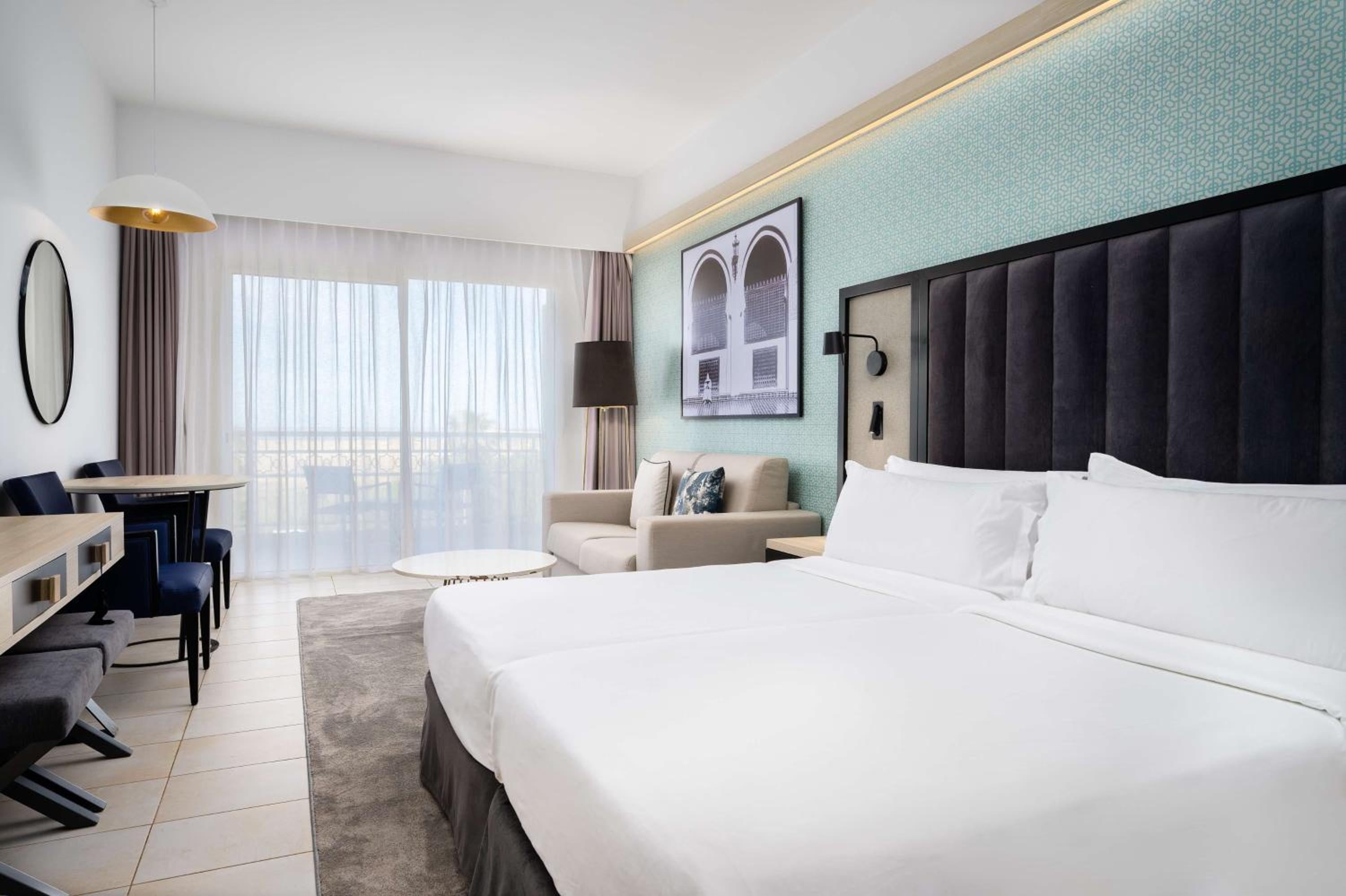 Executive, Beach Front