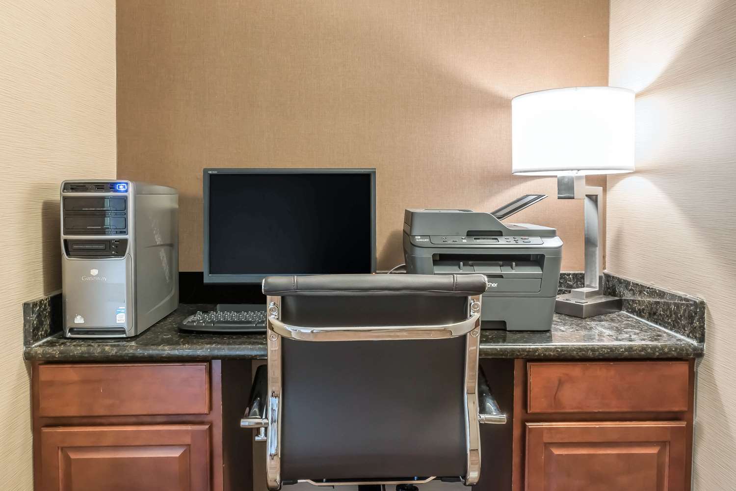 Comfort Inn Lancaster County Columbia, PA 10/13