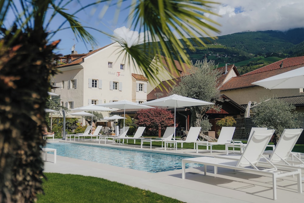 Hotel Traube 38/45