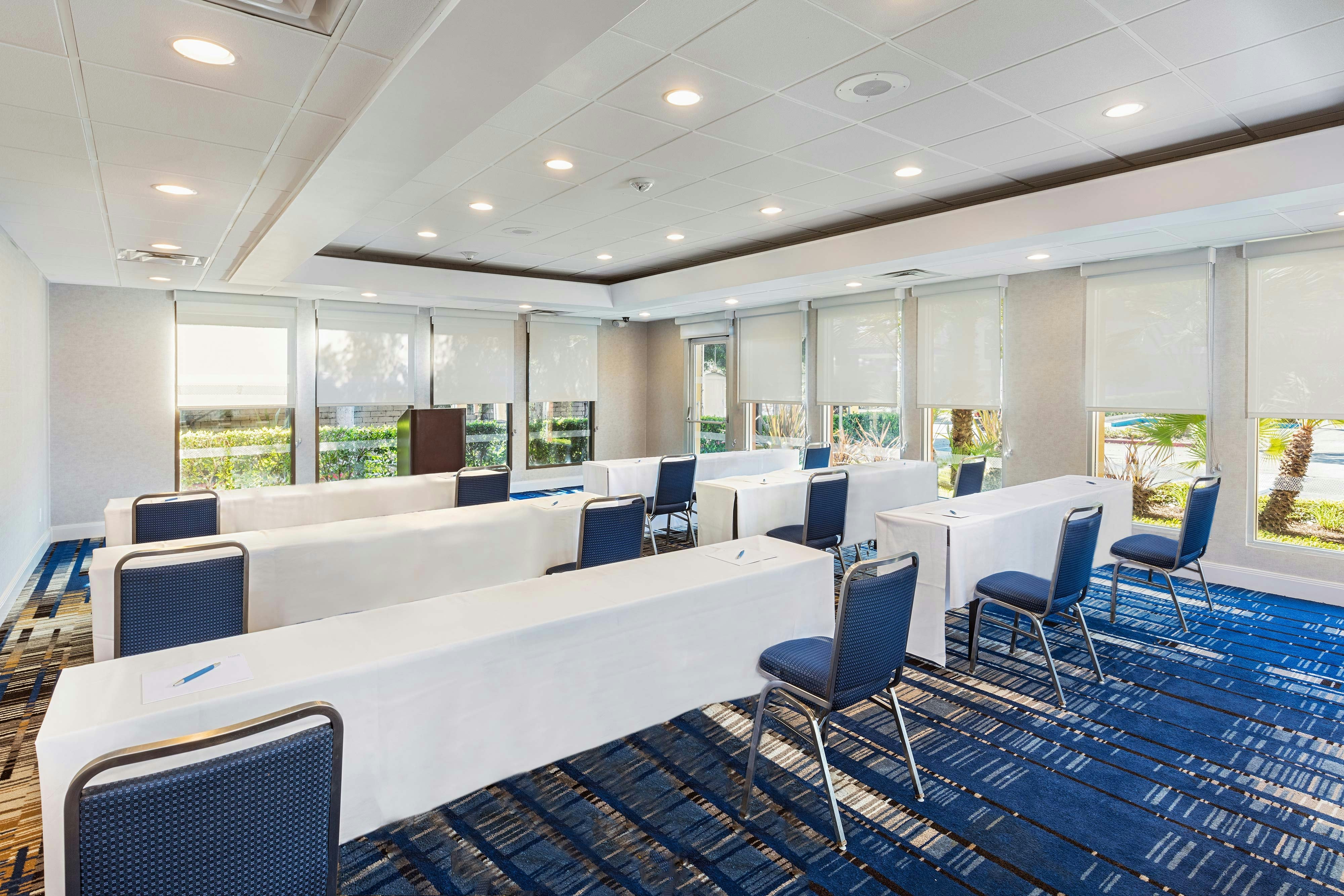 Four Points by Sheraton Los Angeles Westside 20/23