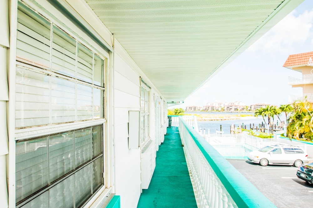 The Boat House Marco Island 22/59