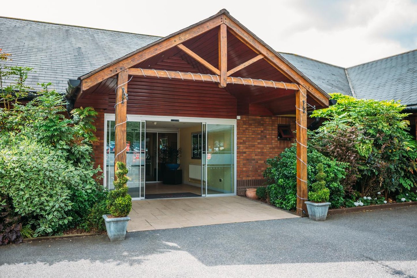 DRAYCOTE HOTEL 4/23