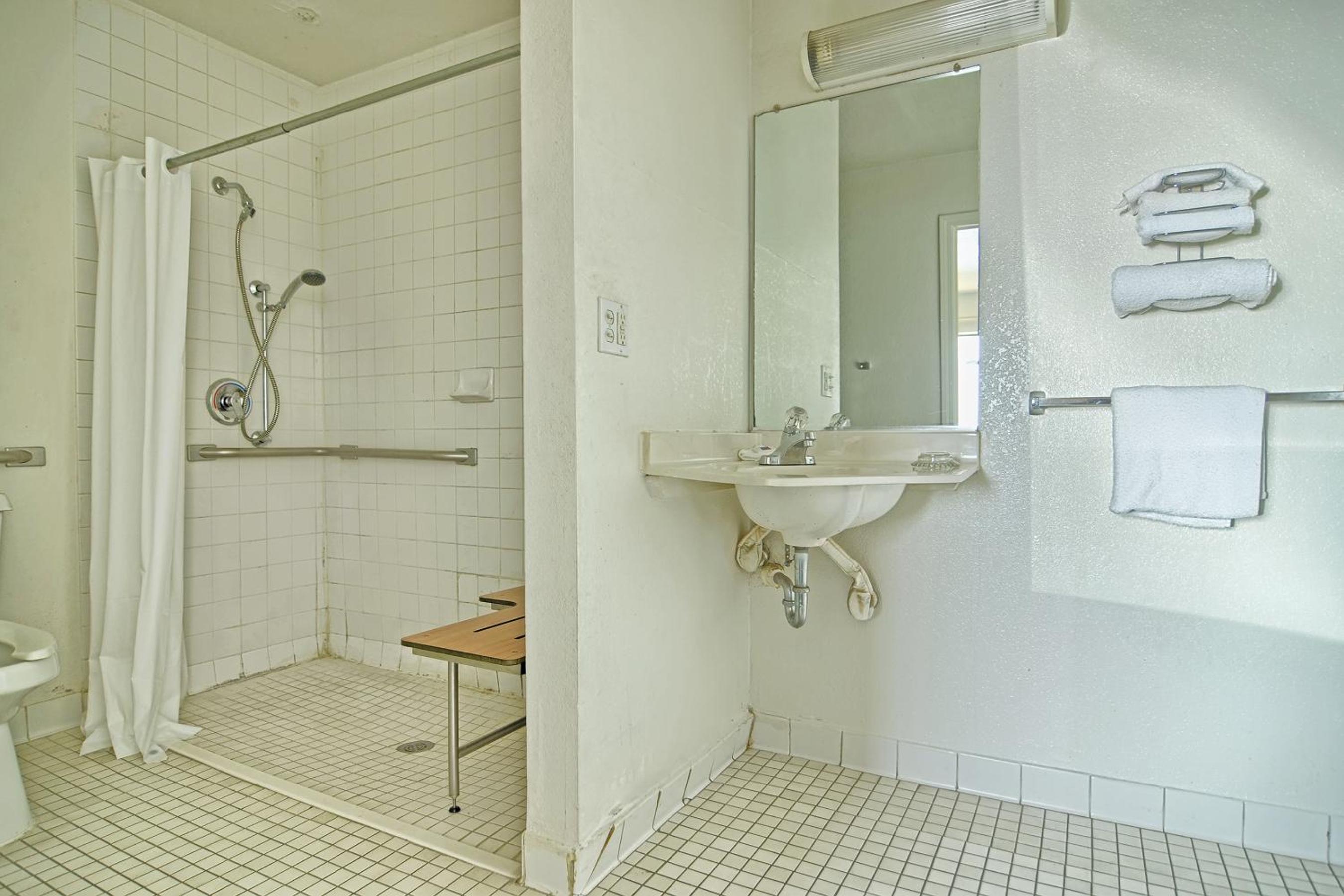 Motel 6 Conway 28/30