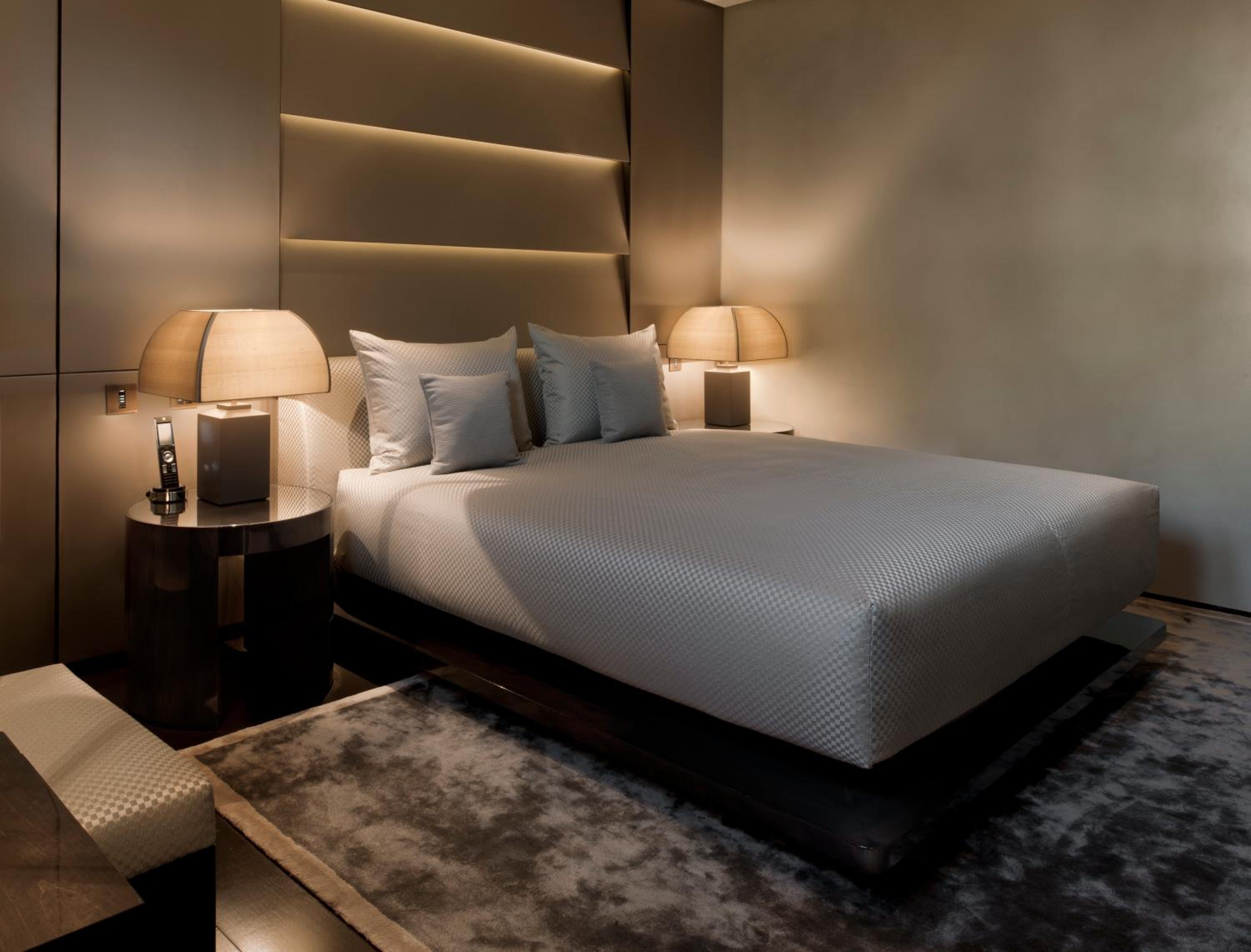Deluxe, Suite