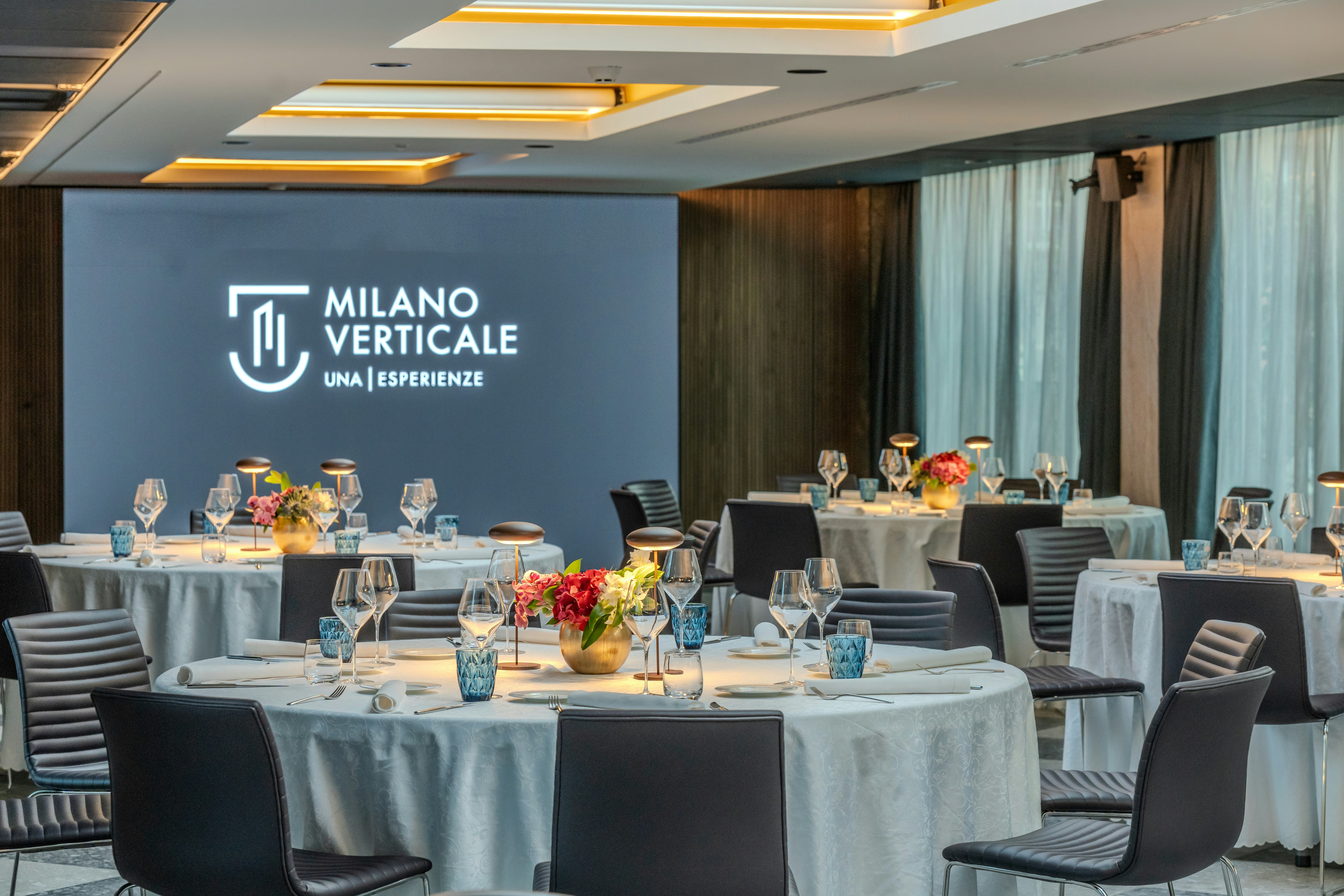 Milano Verticale UNA Esperienze 65/77