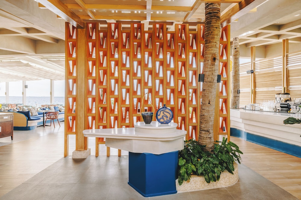 Lobby at Crimson Resort and Spa Mactan, LAPU-LAPU