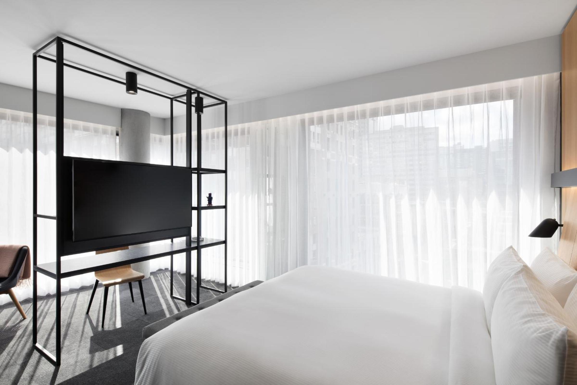 Monville, Suite, King Bed