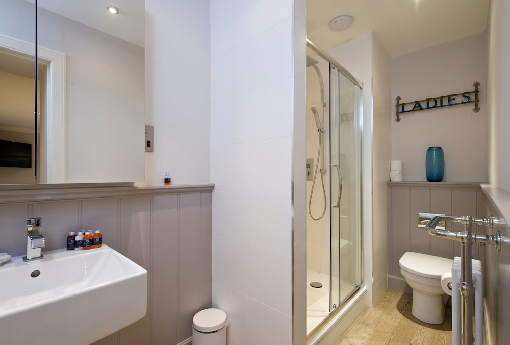 Destiny Scotland - Q-Residence 26/29