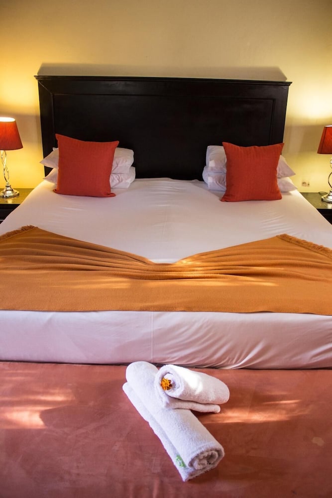 Maple's Guest House 7/18