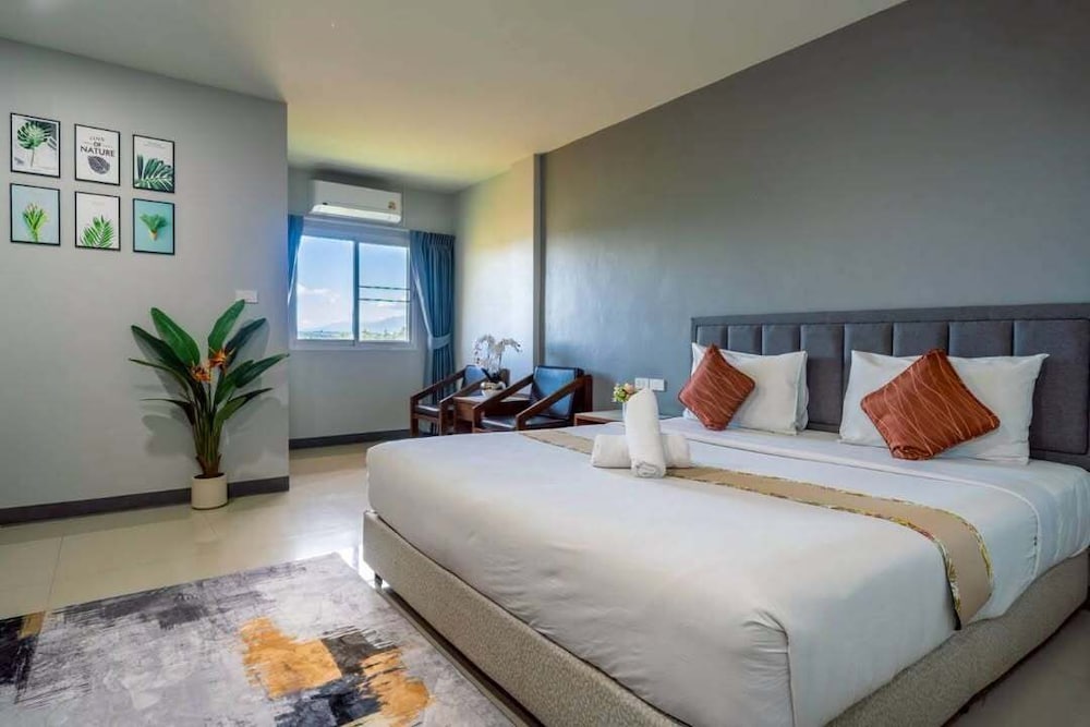 Khunyuw Hotel 22/63
