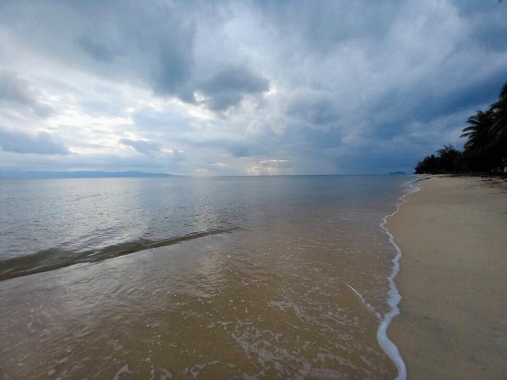 Phangan Lodge 38/50