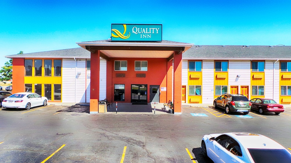Quality Inn Airport Boise ID 44/50