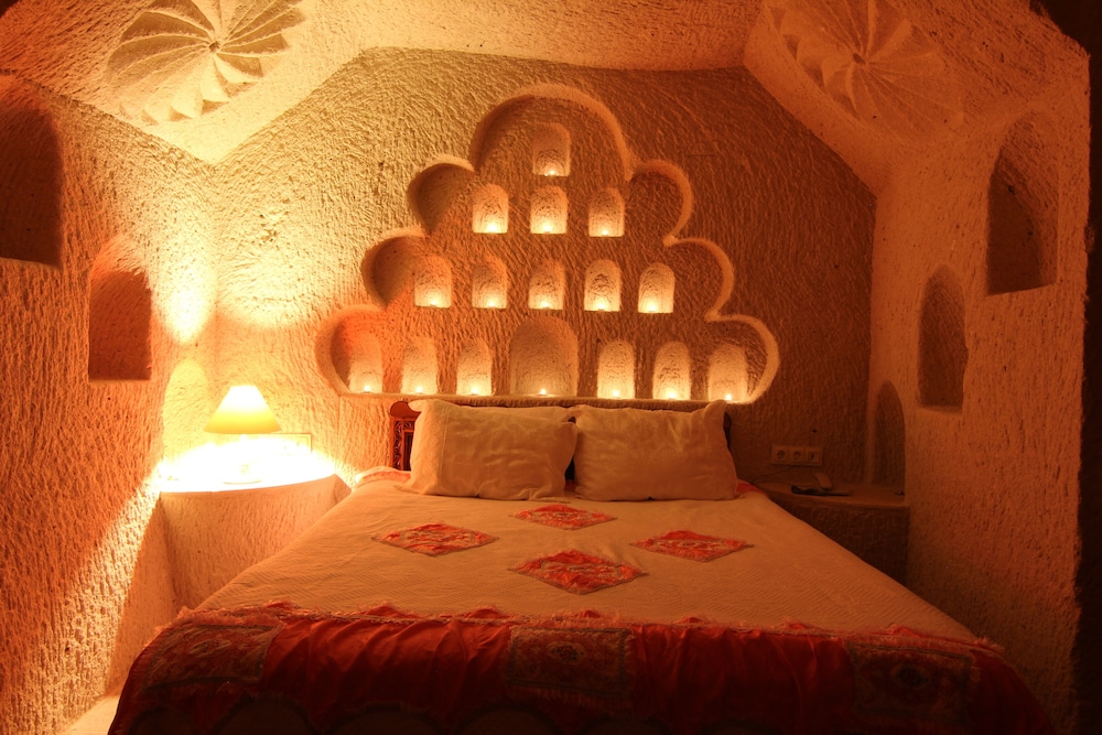 Ascension Cave Suite 22/30