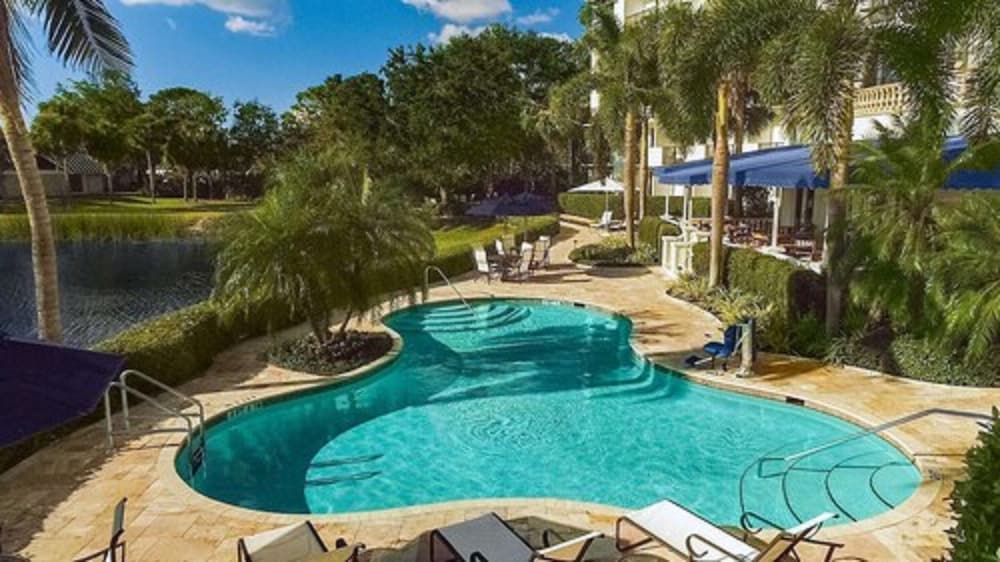 Inn At Pelican Bay 5/67