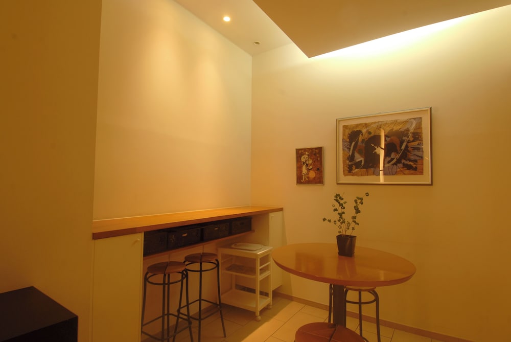 HOTEL TOHKAI 40/50