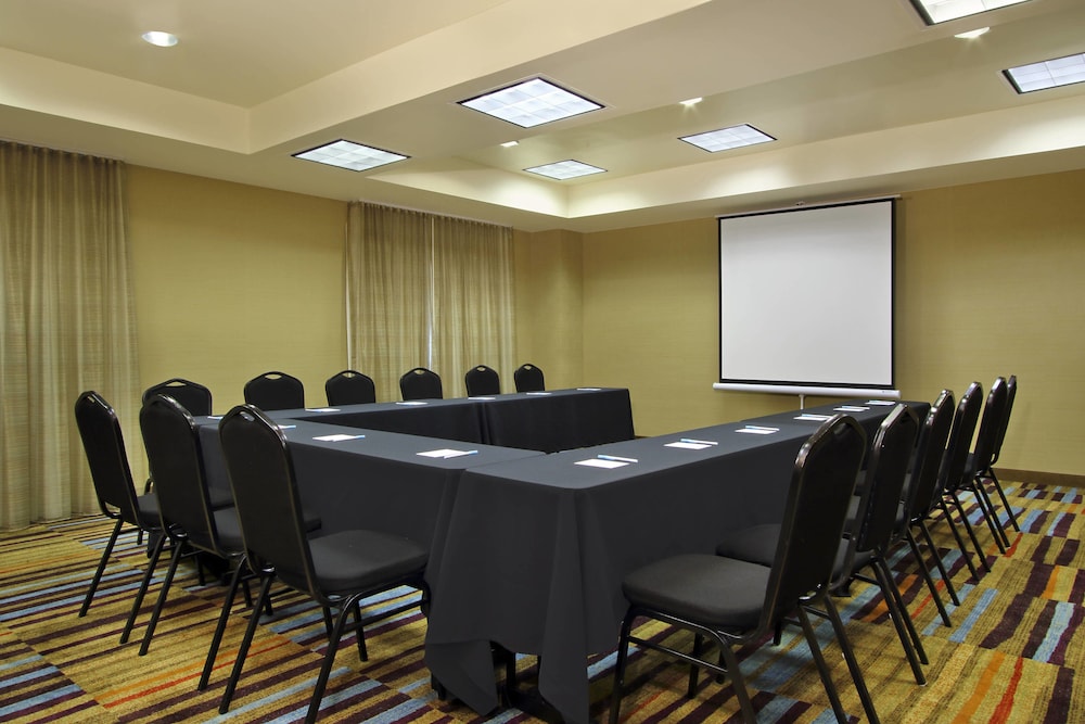 Fairfield Inn Suites By Marriott Fresno Clovis 34/36