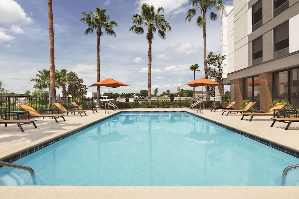Hampton Inn Houston-Brookhollow in HOUSTON - TX