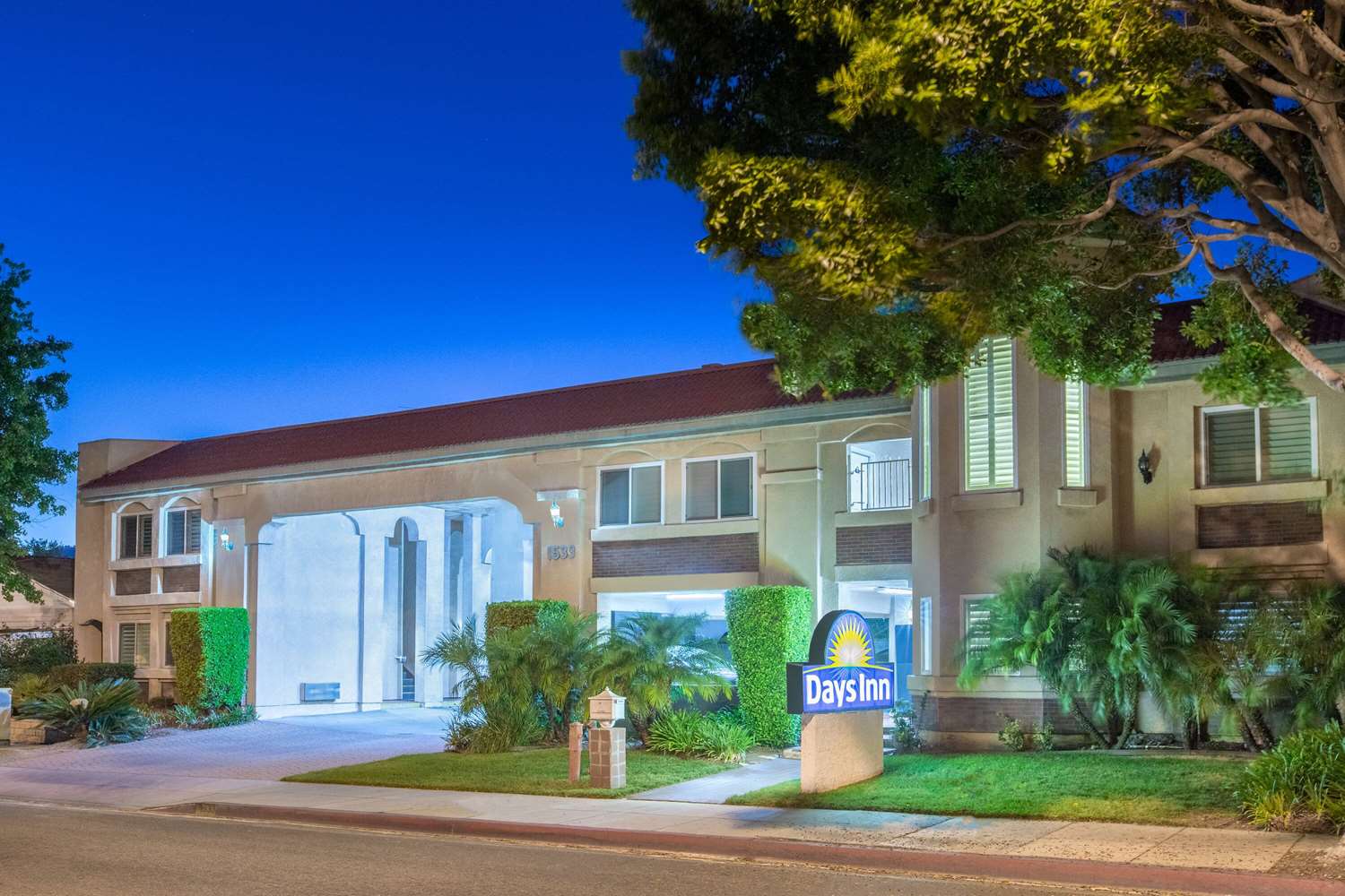 Days Inn by Wyndham Near City Of Hope 1/24