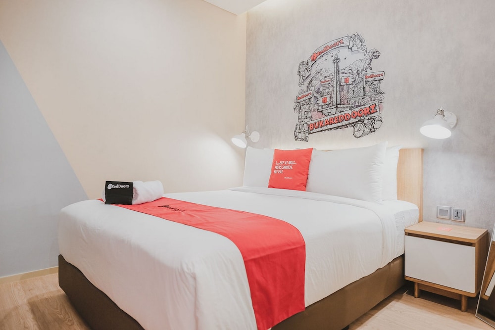Reddoorz Plus @ Thamrin 30/50