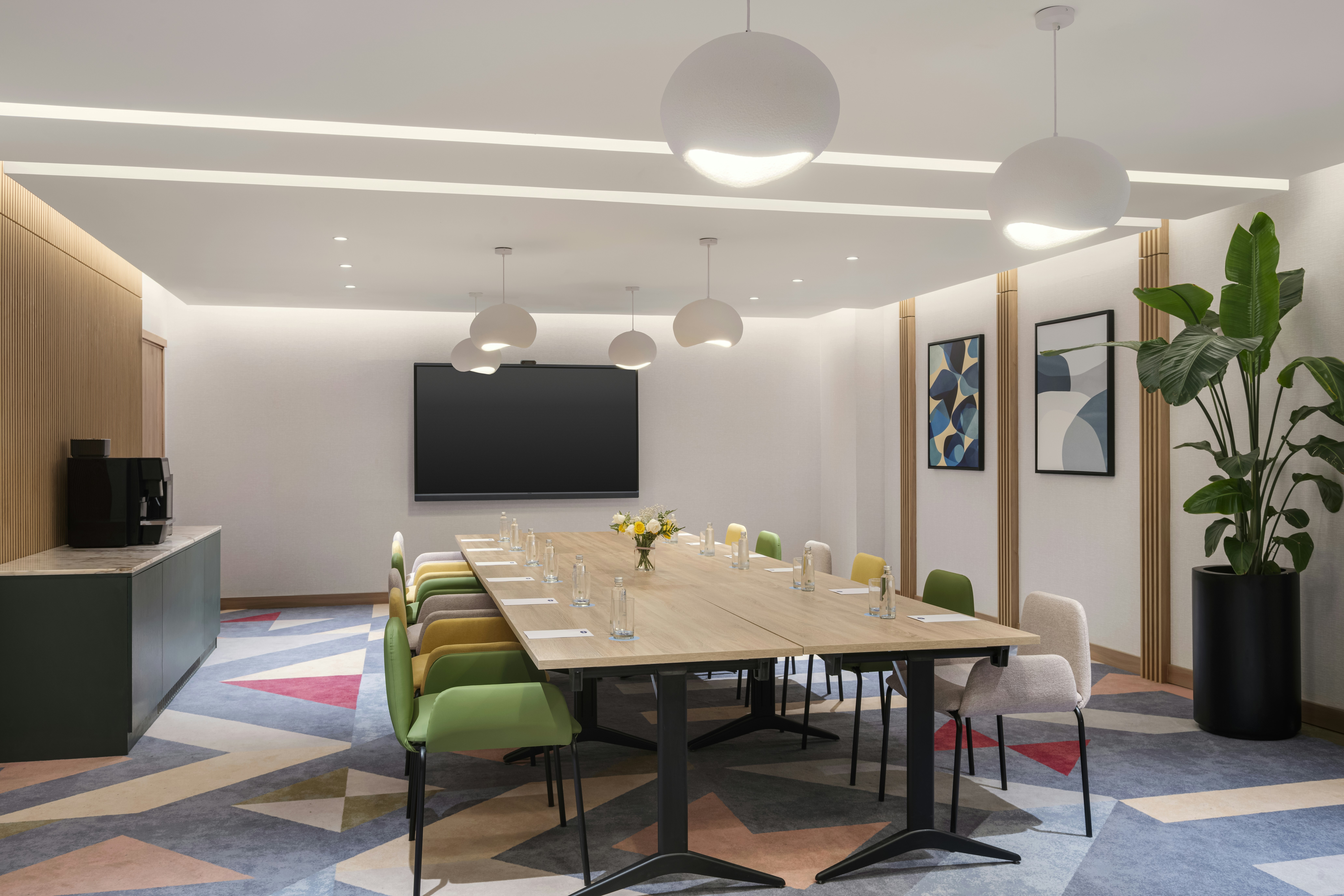 Hampton by Hilton Jeddah Souq7 36/40