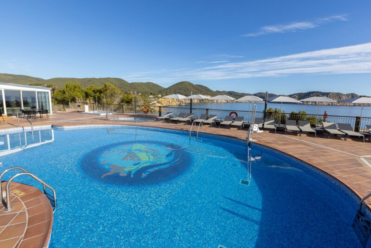 Invisa Hotel Club Cala Verde 64/103