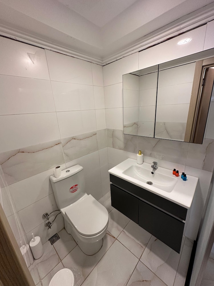 Mavilla Hotel 50/50