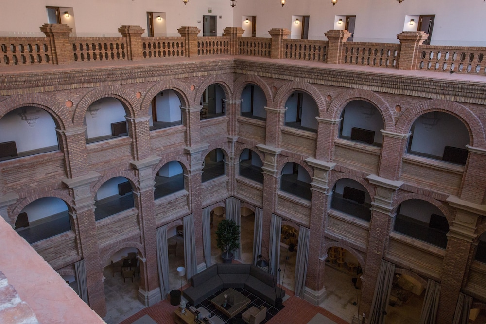Parador de Lleida 2/50