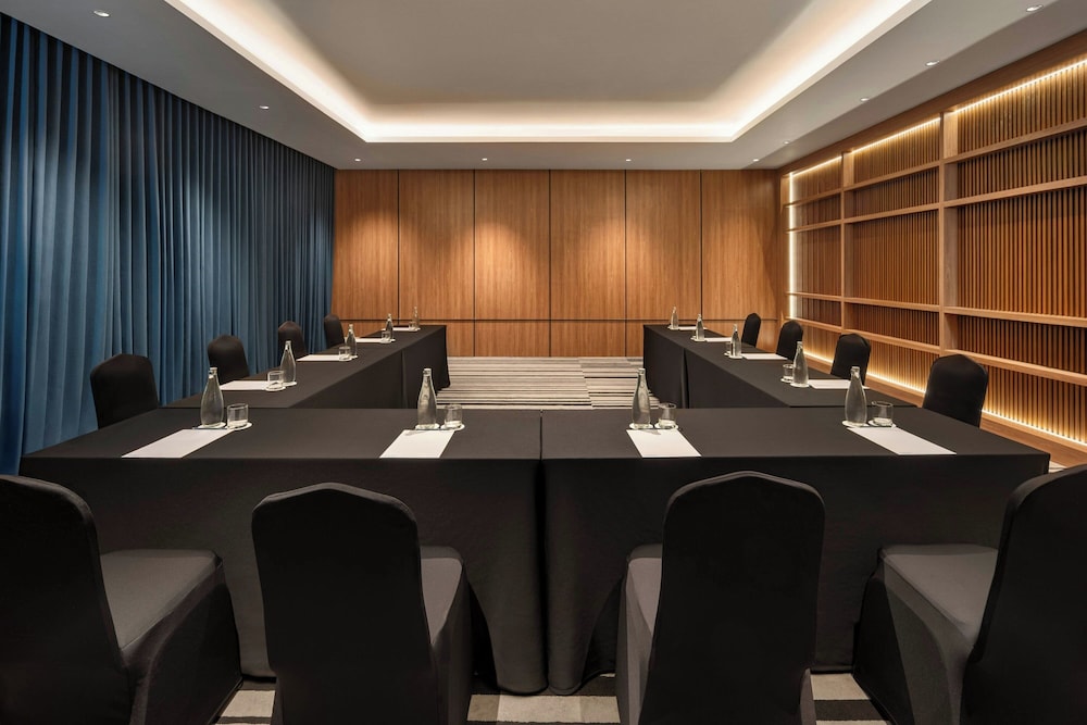 Fairfield by Marriott Bali Kuta Ngurah Rai 32/37