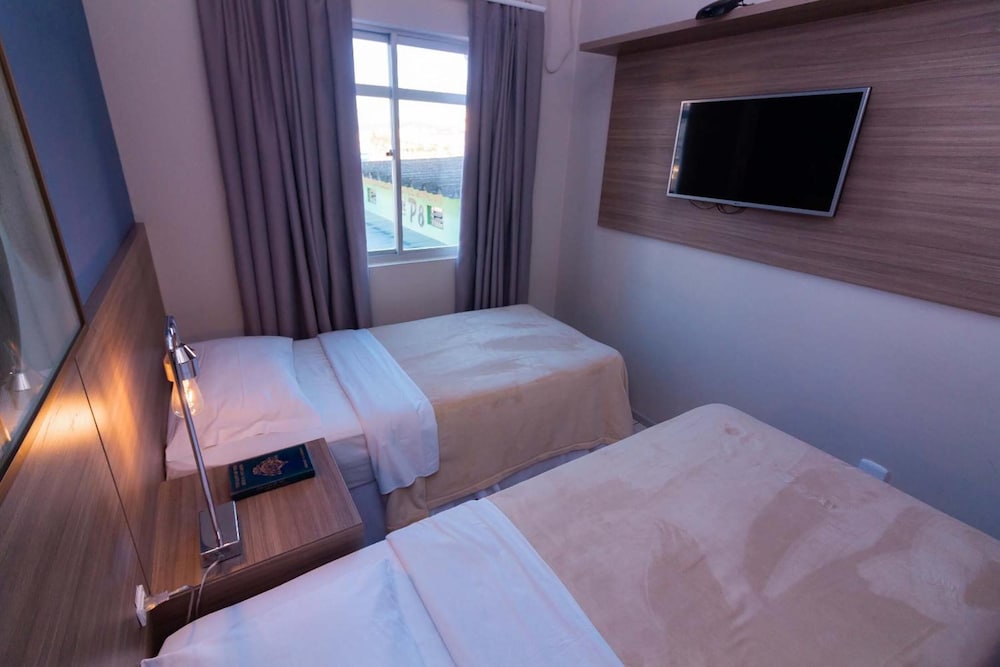KENNEDY SLIM HOTEL 31/63